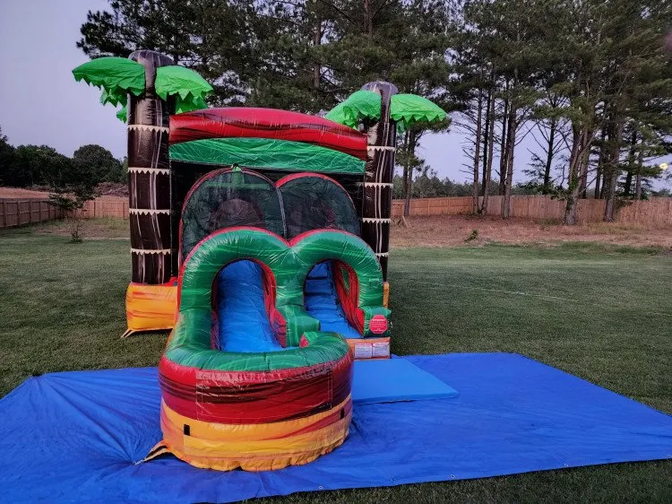 Bounce houses & combos Bounce houses & combos